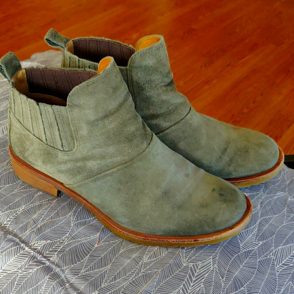 Soft boots